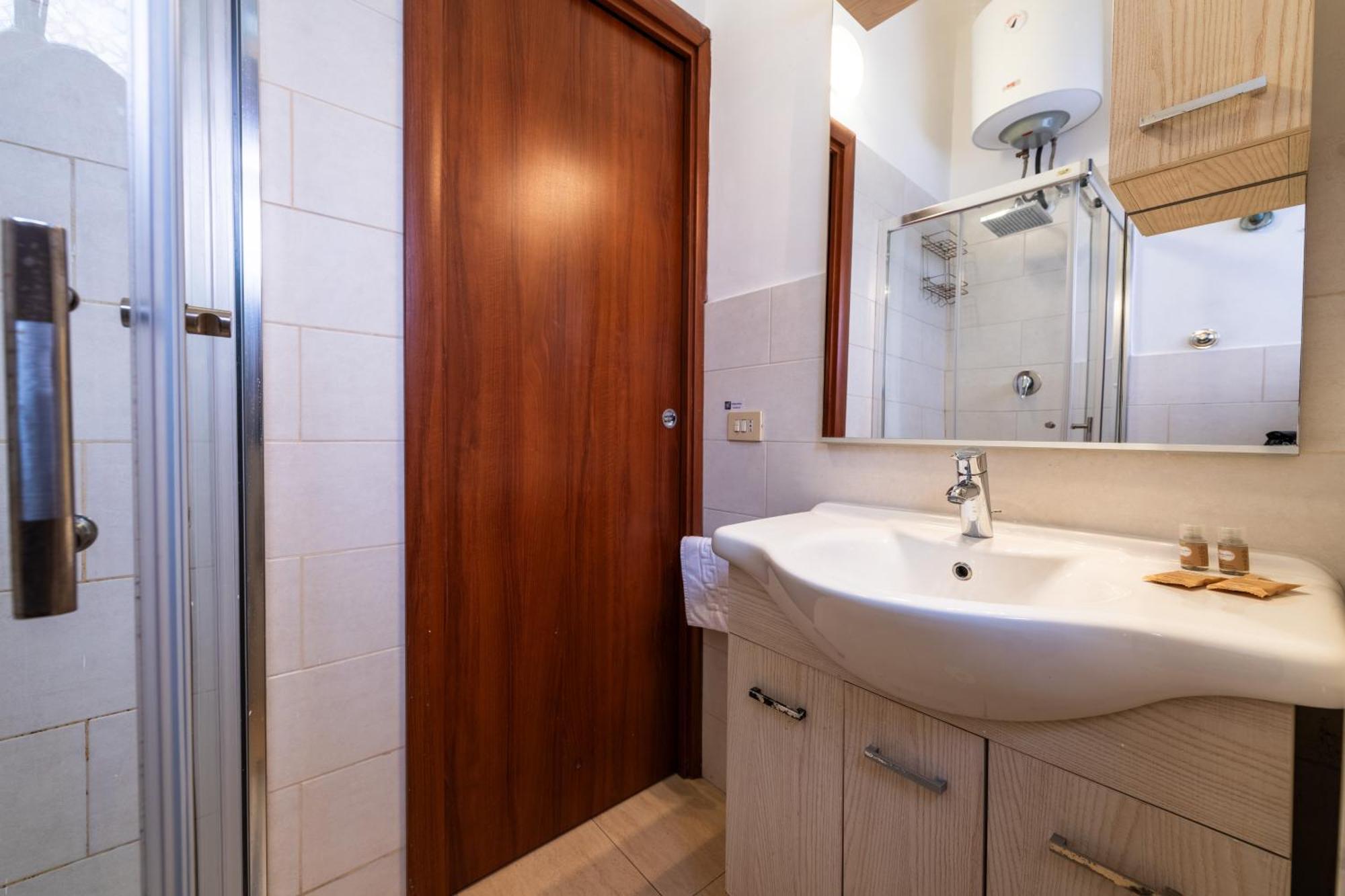 Апартаменты Cipro Tiny House Рим Экстерьер фото
